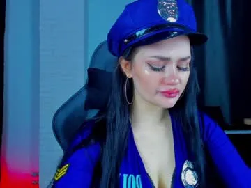 queenaliss's Thumb Image