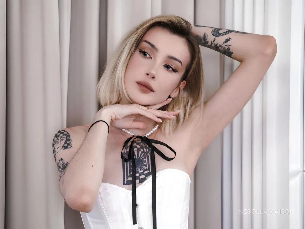 NesollaMaison – webcam model profile photo